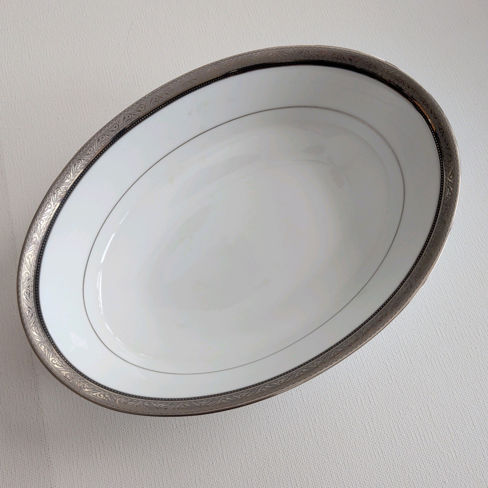 💖2/$25💖 Noritake Contemporary by Noritake Kingswood Platinum Serving Dish